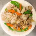 Best Moo Goo Gai Pan 蘑菇鸡片 in Atchison, KS