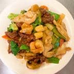 Best Triple Delight 炒三样 in Atchison, KS